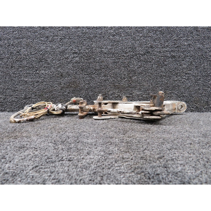 20766 Piper Main Gear Truss and Link Assembly