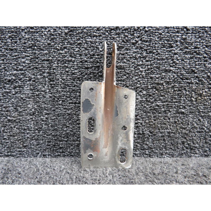 79475-007 Piper PA28-181 Upper Cabin Door Hinge (Knicked)