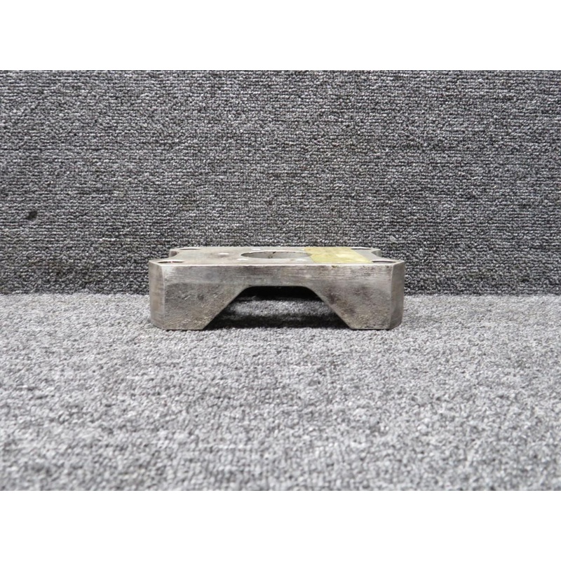 075-10150 Piper 601P Torque Plate (Thickness: 1.64, Hole Distance: 3.281)