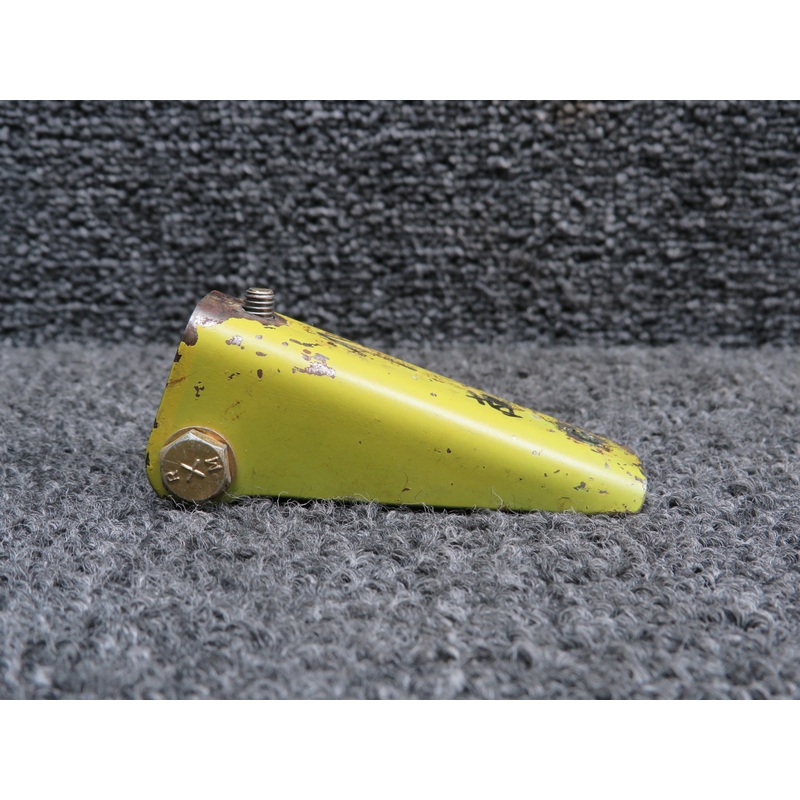 750013-009 Mooney M20K Rear Seat Middle Seat Belt Bracket
