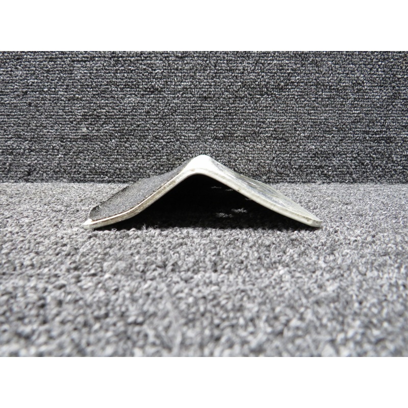 0413399-2 Cessna 152 Refueling Step Assembly RH (Peeling Grip Pad)