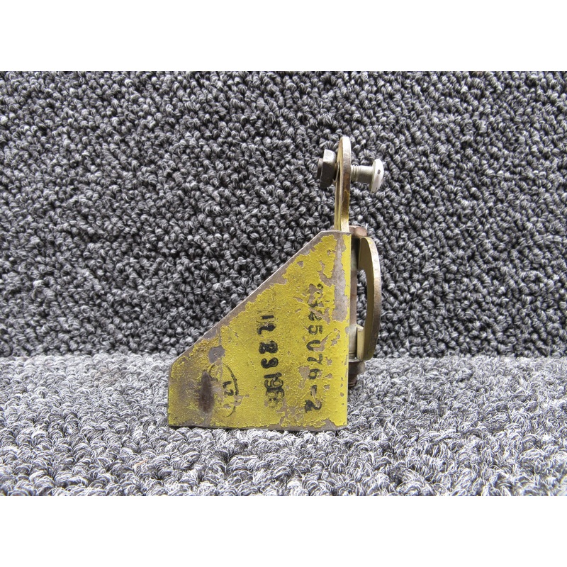 2325076-002 LearJet L-23 Flap Striker Assembly
