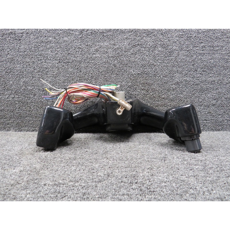 2415151-10 LearJet 24E Control Wheel Assembly RH