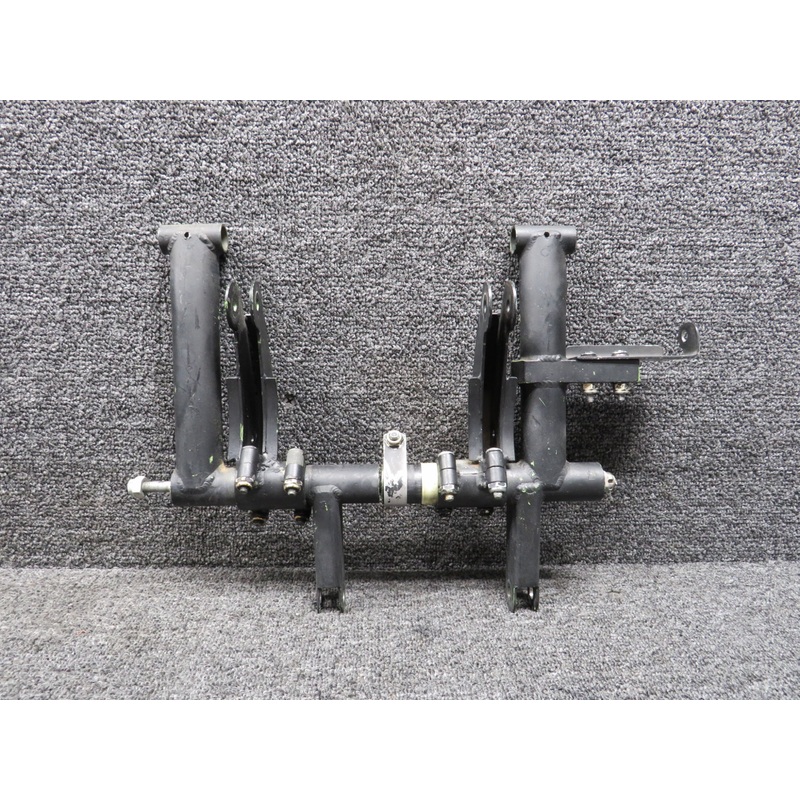 2315141-18, 2315141-6 LearJet 24E Pedal Support Assembly RH