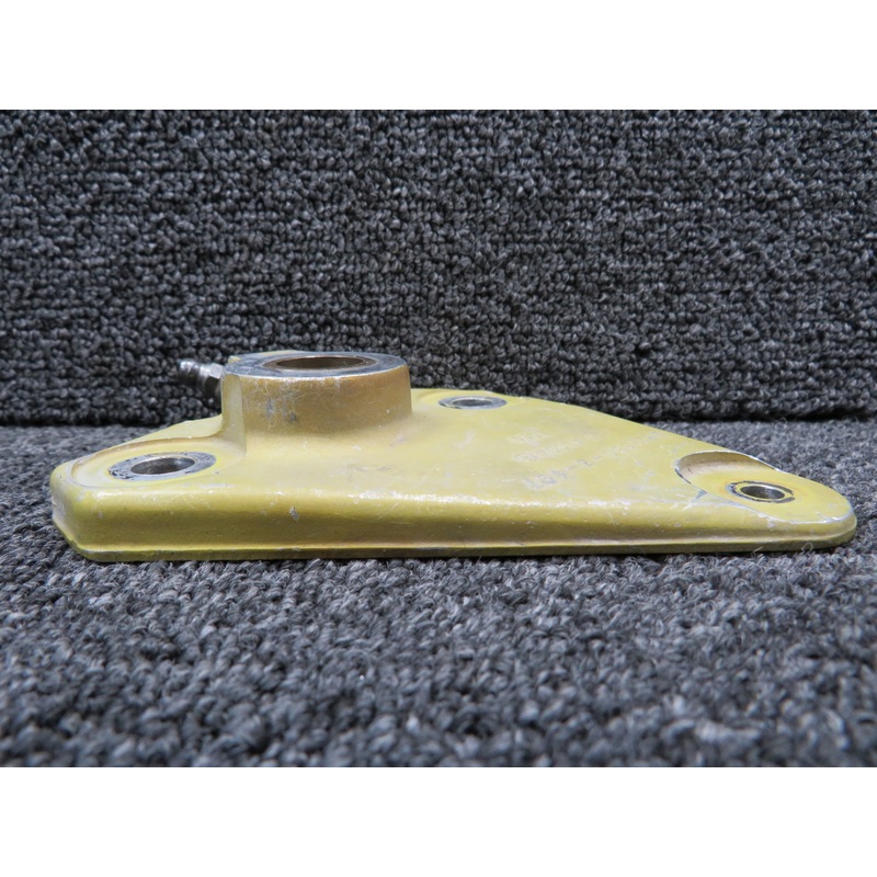 2311580-7 Learjet 24E Nose Landing Gear Bearing Plate Assembly RH