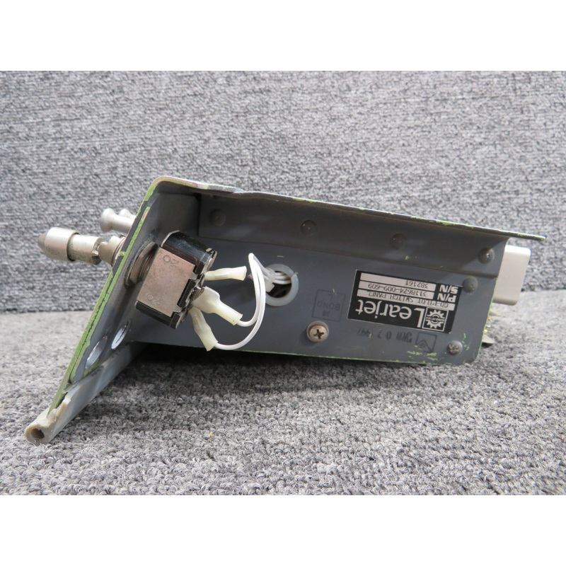 3118624-009-609 LearJet Co-Pilot Switch Panel