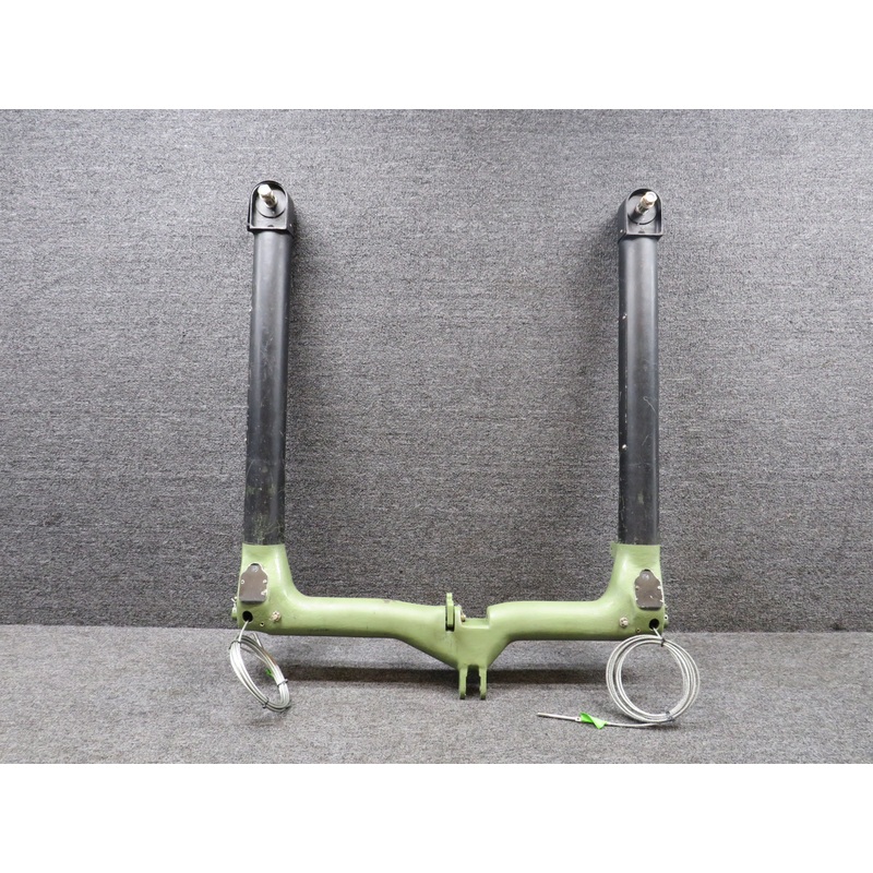 2415152-3 (Weu: 2415152-5) LearJet 24E Yoke Control Column Assembly (Chipped)