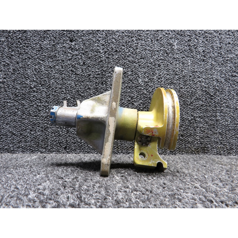 2324513-20 Learjet 24B Aileron Drive Pulley Assy with Bearing Support Bracket RH