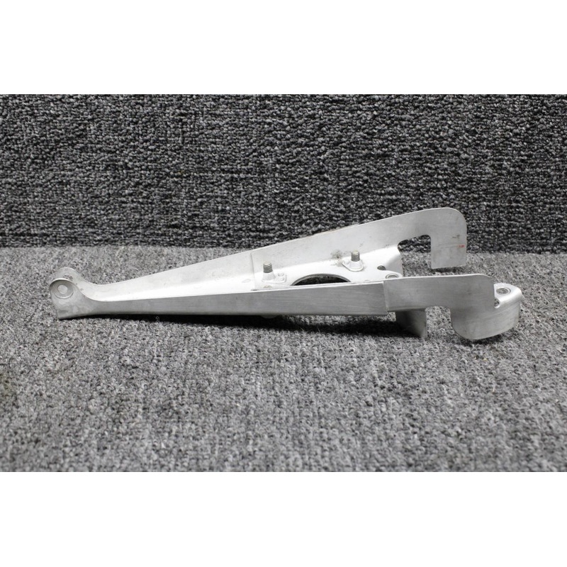1750021-5 (Use: 1750027-3) Lycoming O-360-A1F6 Governor Support Bracket