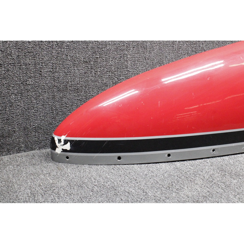 Piper PA28-140 Wing Tip RH (Aftermarket) (Chipped, Cracking)