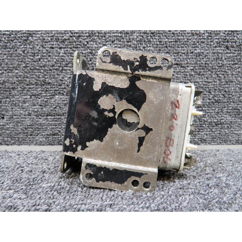 S-402-1 Learjet Corp Relay Unit (Volts: 28) (Worn Paint)