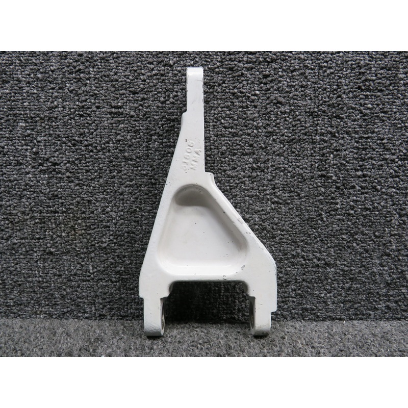 105041-002 Piper PA44-180 Main Gear Torque Link Upper, Lower (No Bushing)