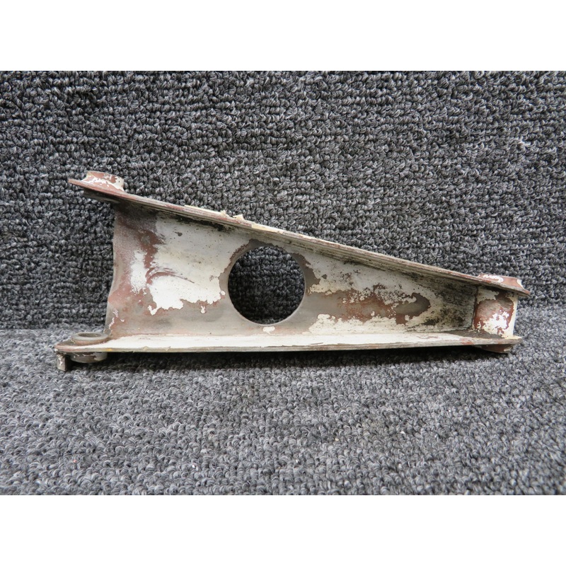 13074-002 Piper PA28-180 Nose Wheel Upper Torque Link (Rusted)