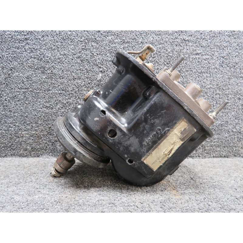 10-349310-1 Bendix S6LN-1209 Magneto (Worn Housing) (Worn Holes)