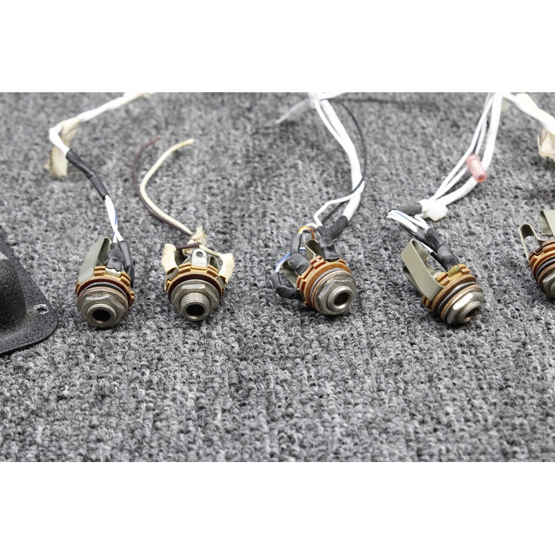 Piper PA28-181 Audio Jack Set of 8 with Covers