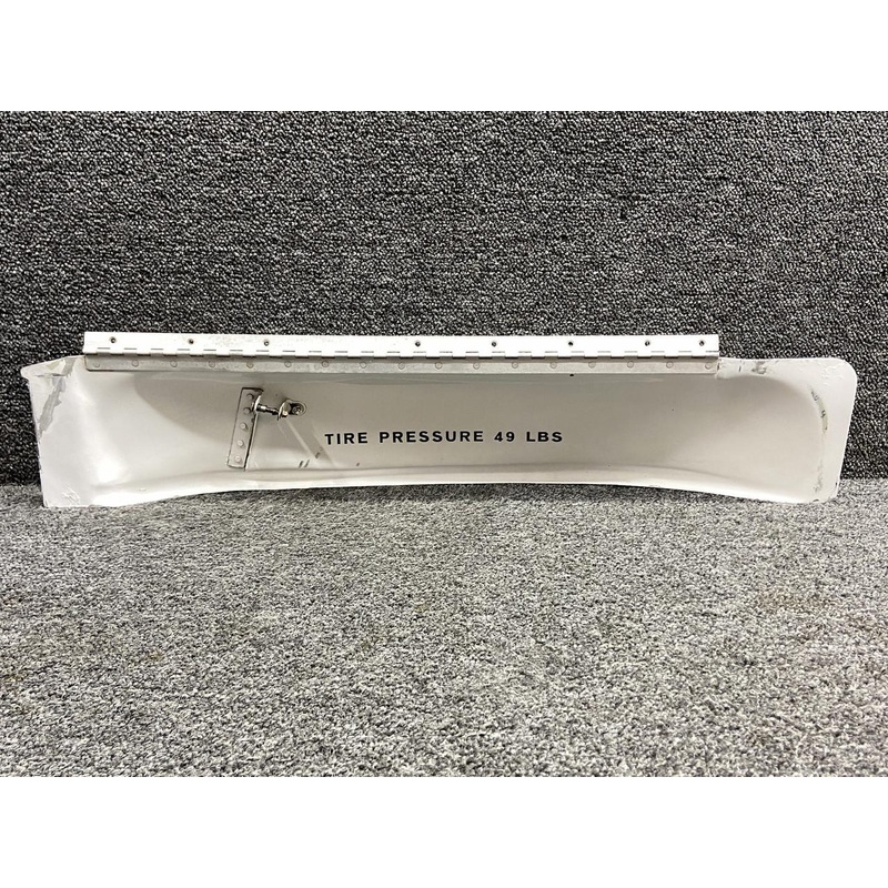 550032-017 (Use: 550099-002) Mooney M20K Nose Gear Door RH (Minor Wear)