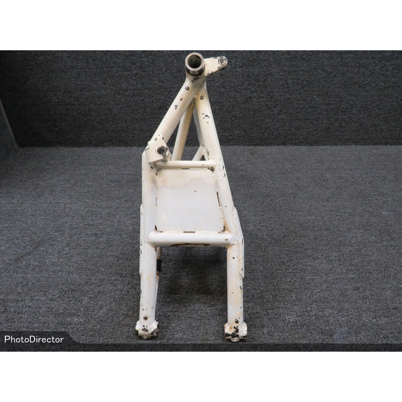 520001-502 Mooney M20 Main Landing Gear Leg RH (Chipped)