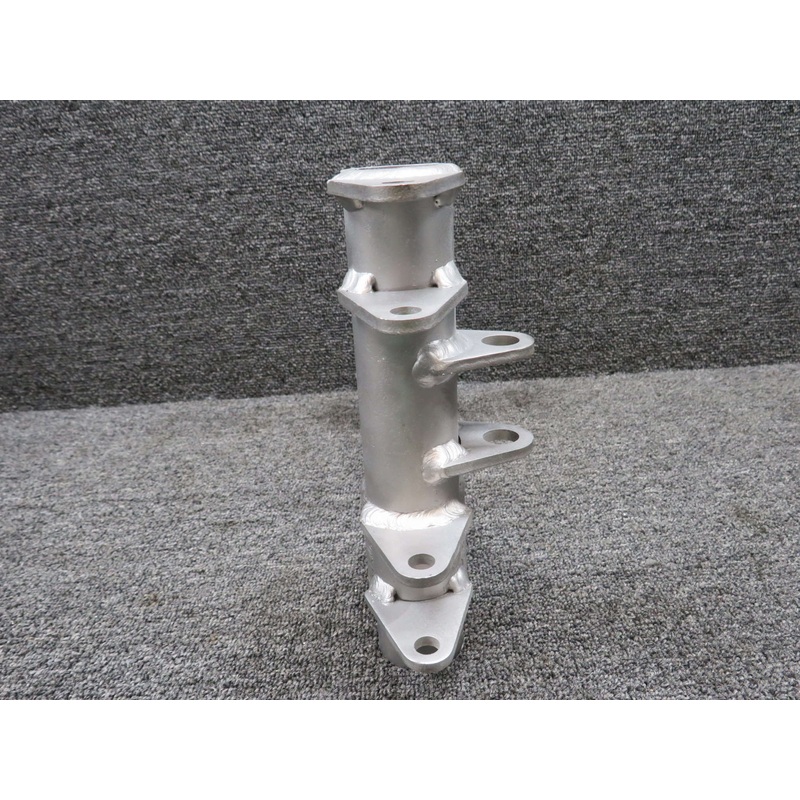520002-506 (Use: 520002-9506) Mooney M20 Main Gear Spindle LH (Repairable Tag)