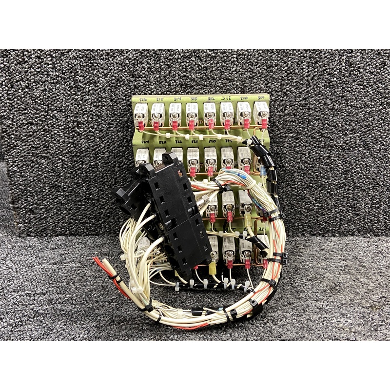 105555-002 Piper PA46R-350T Forward Pilot Circuit Breaker Panel Assy w Breakers