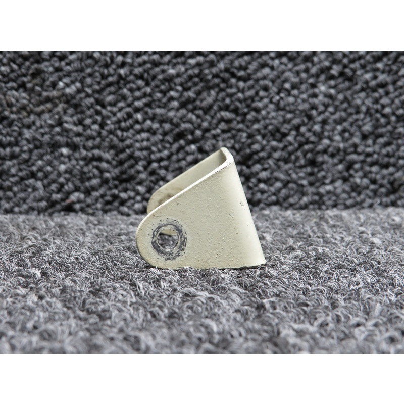 913007-000 Mooney M20 Bracket Elevator Control