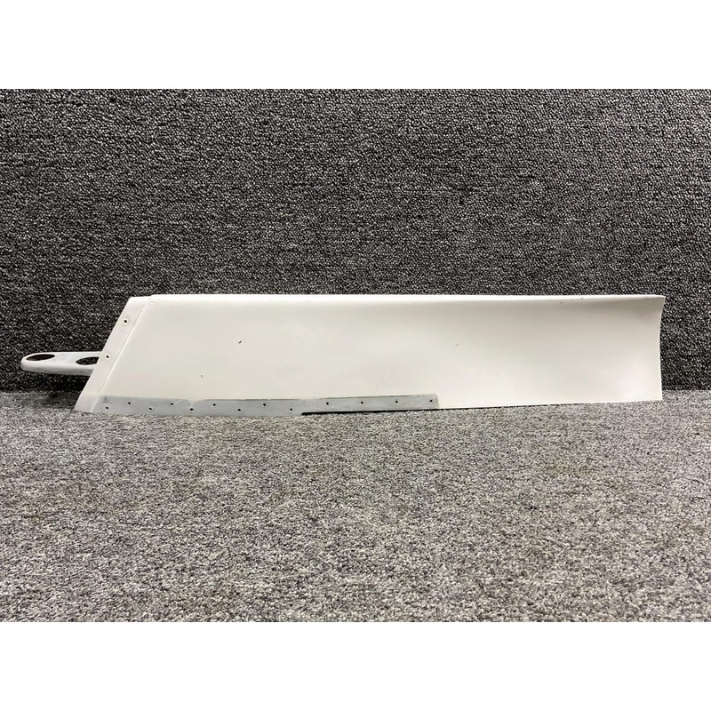 210382-502 Mooney M20K Wing Tip Assembly RH (White, Minor Damage)