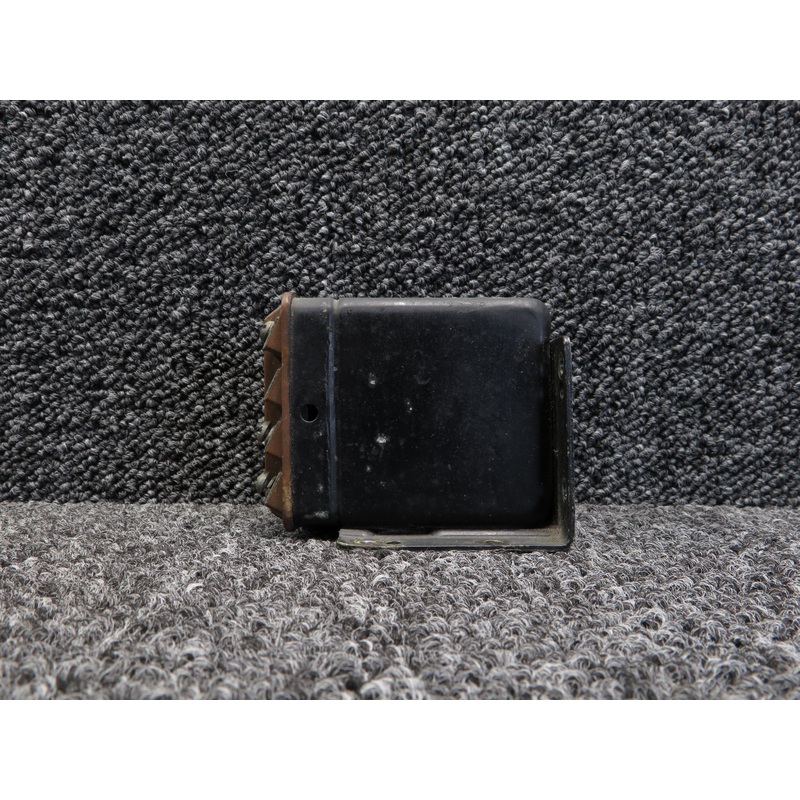 S-402-1 Learjet L-23 Relay (Volts: 28) (Amps: 10)