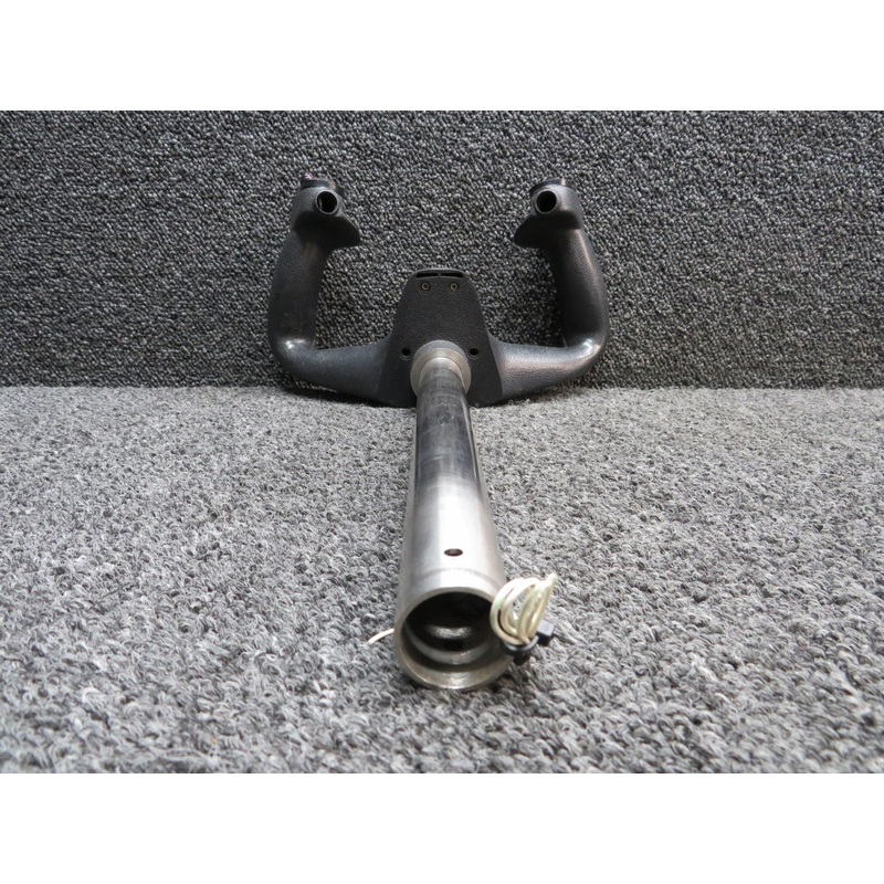 100572-004 Piper PA32R-301 Co-Pilot Control Wheel Assembly with Shaft Tube