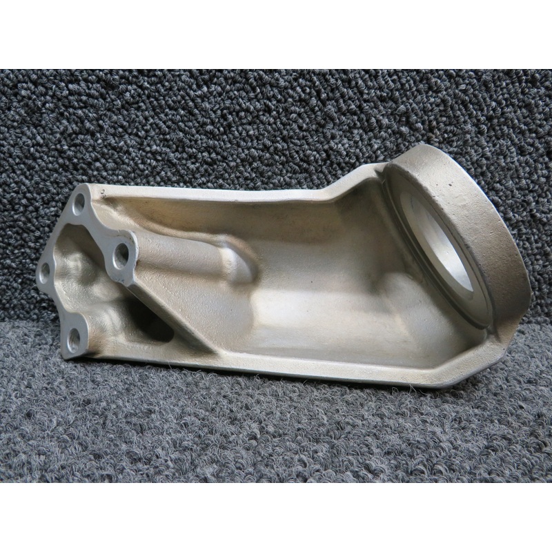 643042 Continental TSIO-520-AE Bracket Engine Mount Lower RH