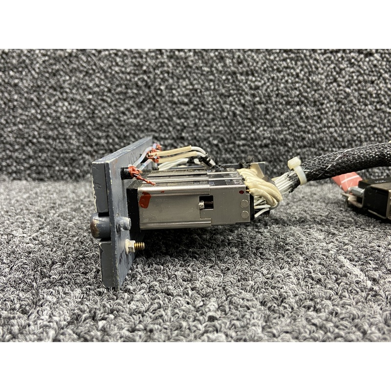 T3588398-34, 99-211-6H1-16202 Lear 55 Selcal Control Panel w Annunciator Switch