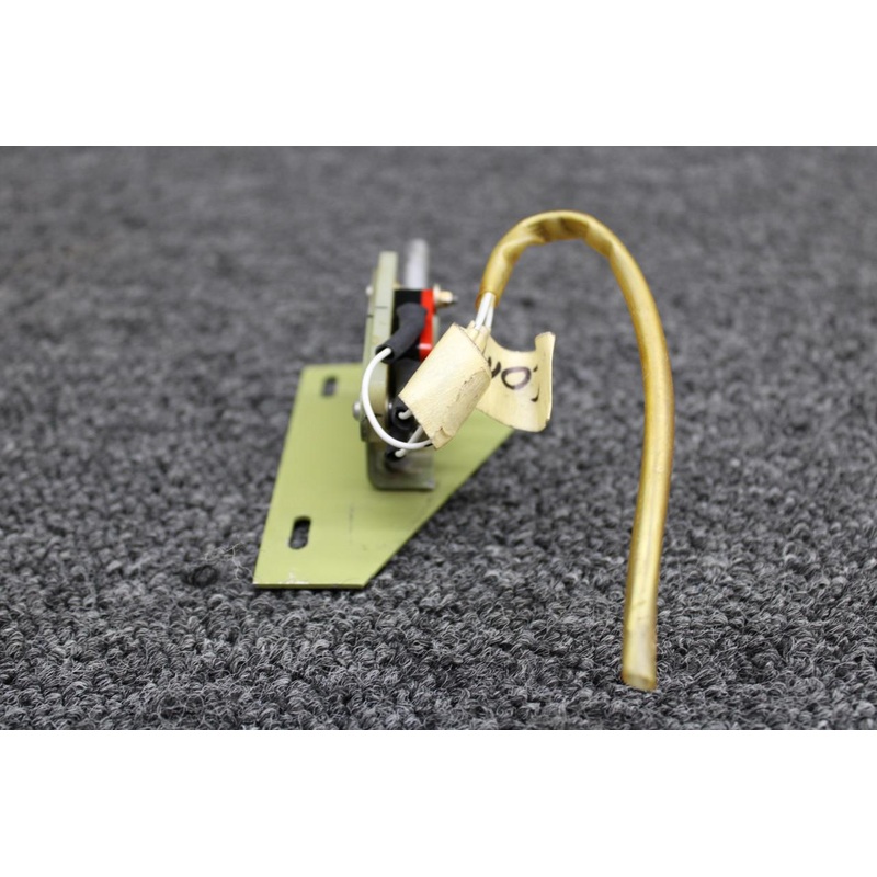 5415535-41-641 Learjet Door Warning Switch Assembly