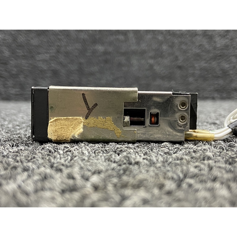 99-220-6D1-9526 Lear Jet 55 Nav Capt,  Bank Annunciator Light Switch Assy