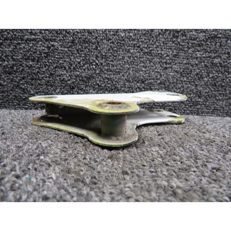 2422511-14 Learjet 36A Spoiler Actuator Arm Assembly