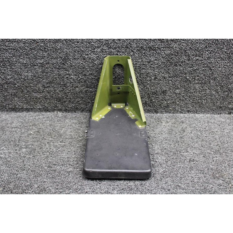 800177-503 Mooney M20F Battery Box Lid with Bracket