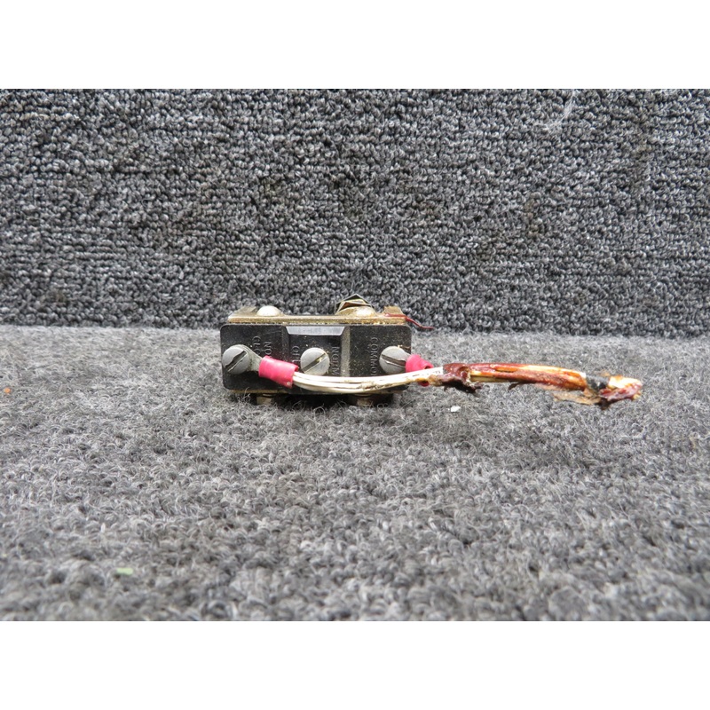 MS25026-1 (Alt: BZ-R31) Learjet L-25B Micro Switch Assembly