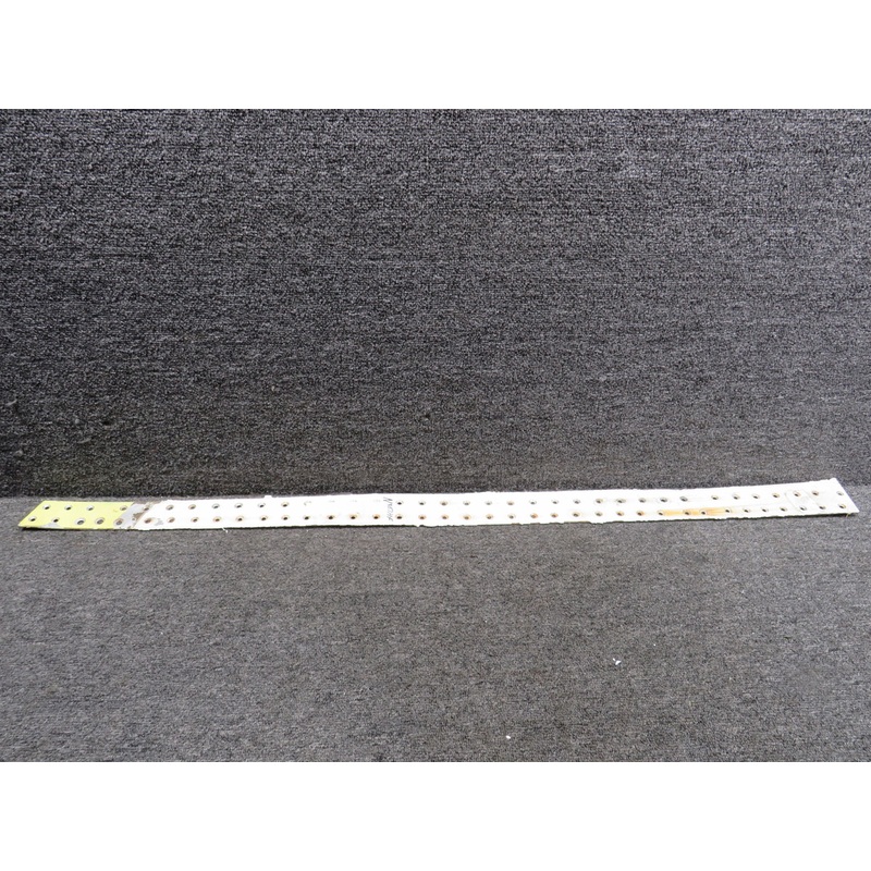 2423000-19 Learjet 25B Lower Strap Access LH
