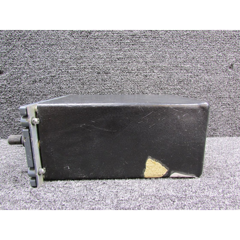 488602-51 LearJet Transponder and Comm Unit (Cracked Faceplate)