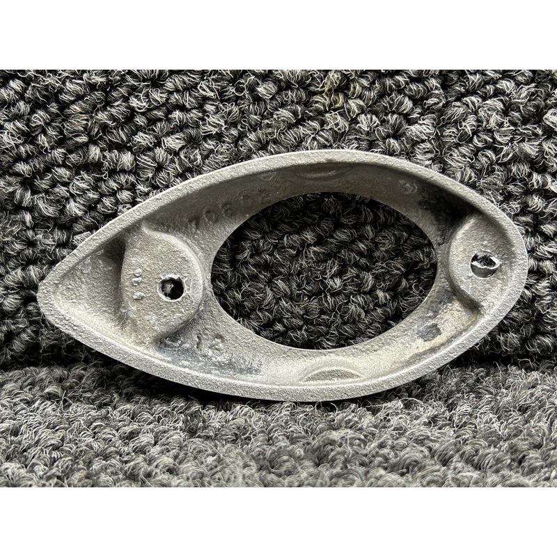 101375-002 Piper PA46-350 Rudder Light Retainer Plate