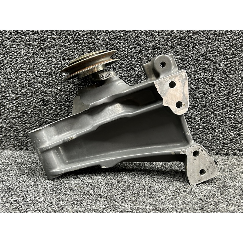 07A26688 (Cast: 07A22097) Lycoming TIO-540-AE2A Alternator Mounting Bracket