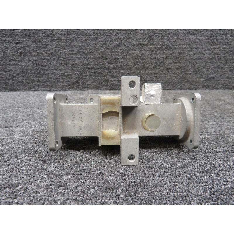 073-5011-02 Waveguide Adapter