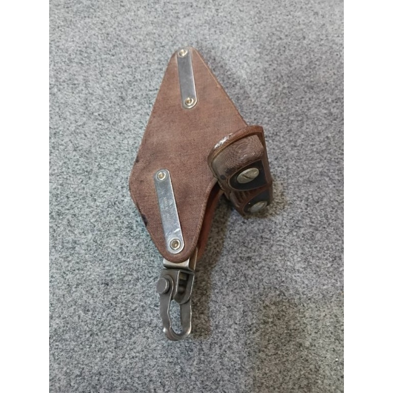 Bakelite Mainsheet Block #LEH-017
