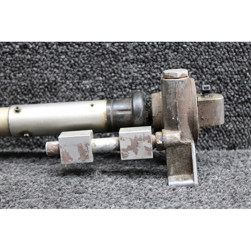 750110-503 Mooney M20R Flap Actuator with Rod End (Different Style) (No Motor)