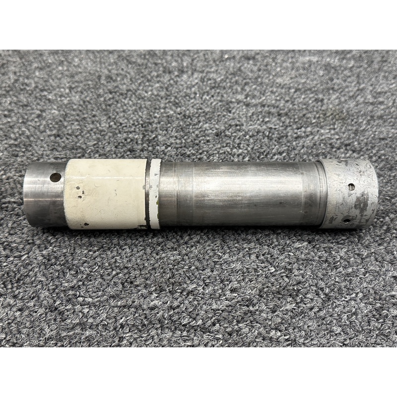 Piper PA28R-180 Main Landing Gear Axle Assembly with Bearing
