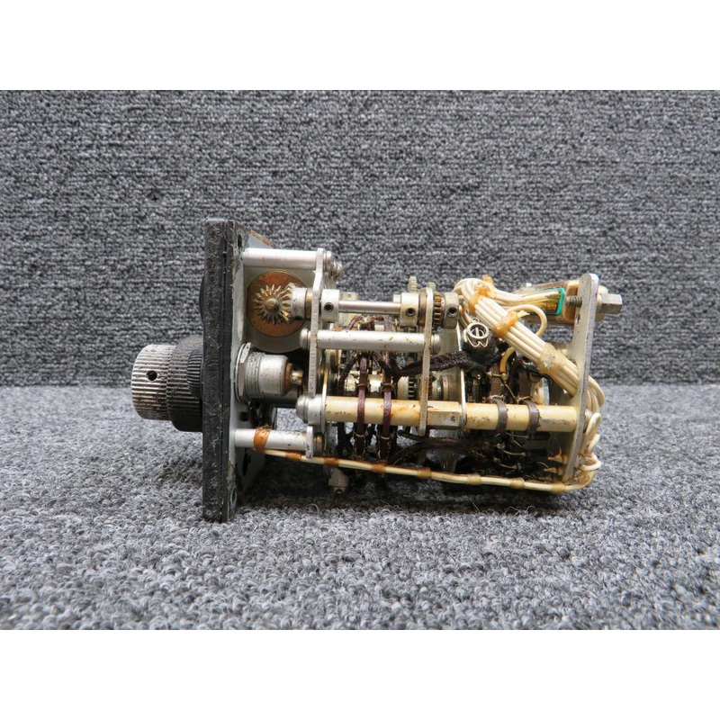 VHF Comm-1B Communications Control Unit (Worn Knob and Inner Components)