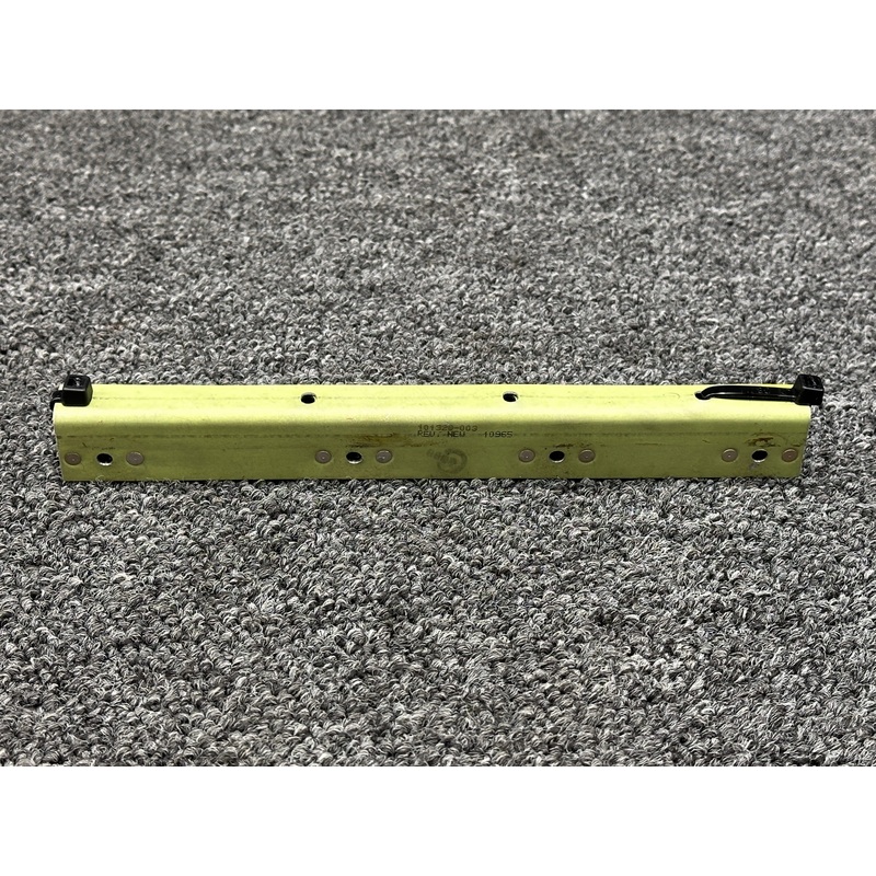 101328-002, 101328-003 Piper PA28-181 Dorsal Fin Fitting Angle LH and RH