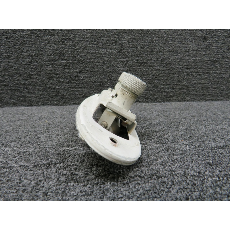 00033012-6 Floodlight Mount Casing (Missing Light Bulbs and Covers)