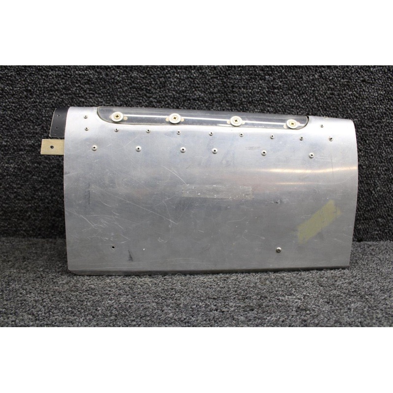 210215-001, 210218-002 Mooney M20 Taxi Light Lens and Retainer Assembly RH