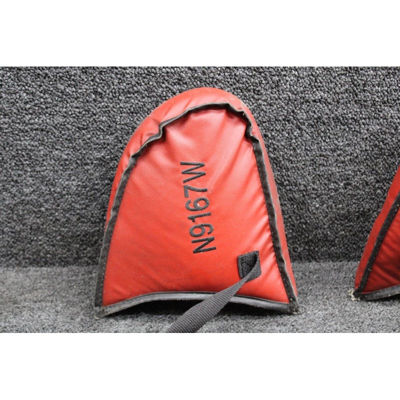 Piper PA28-235 Cowl Plug Set