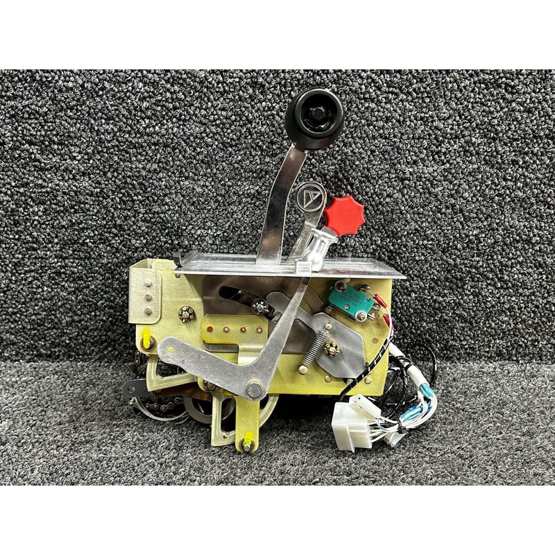 101603-005 (Alt: 46F76A007-003) Piper PA46-600TP Control Quadrant with Levers