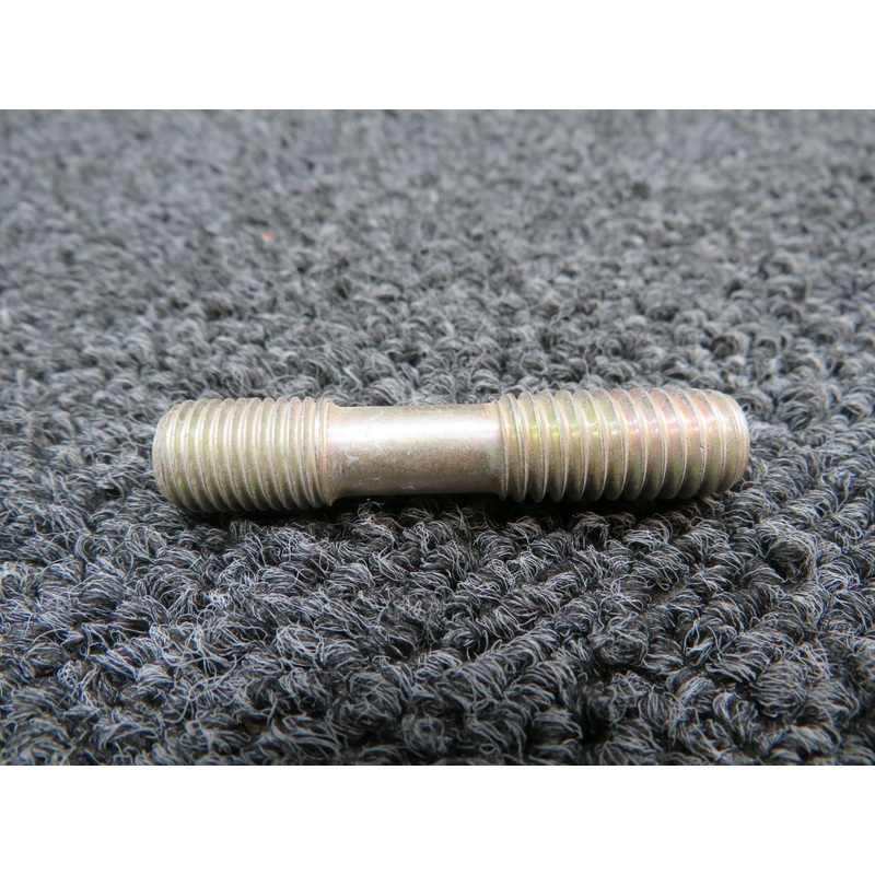646140-1 Continental Motors Stud Set of 8 (New Old Stock)
