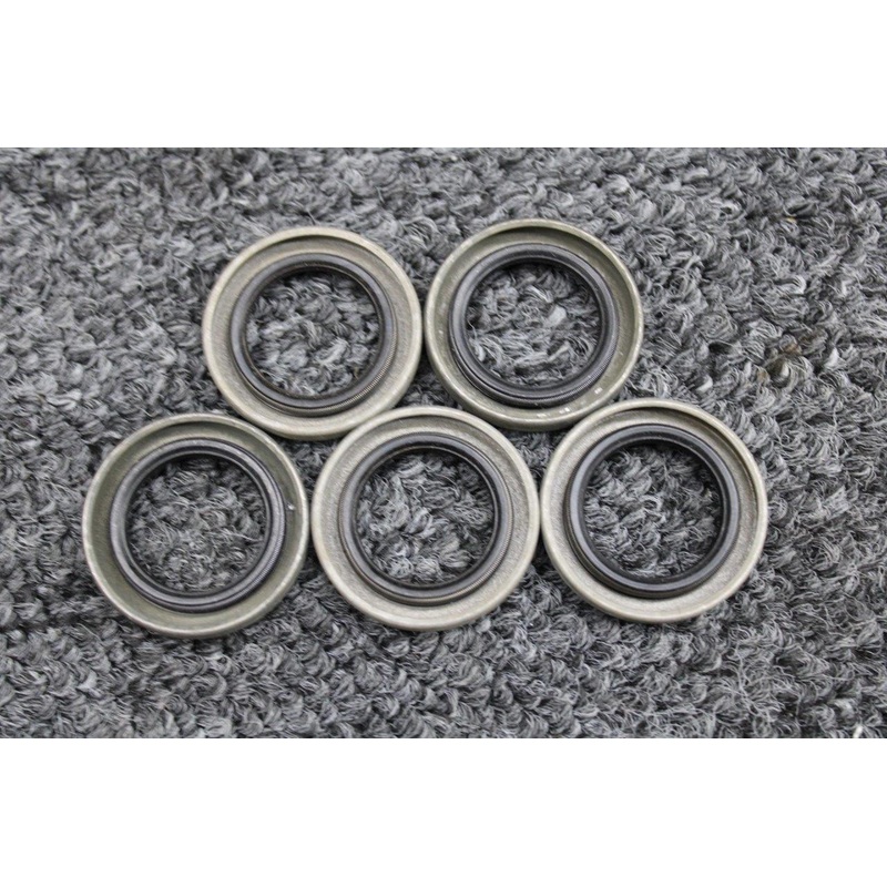 25102 Continental Oil Seat Set Of 5 (New Old Stock)